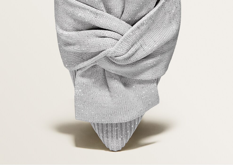 Yaffa Pro] ポインテッドトゥ ノットデザイン サンダル/ミュール